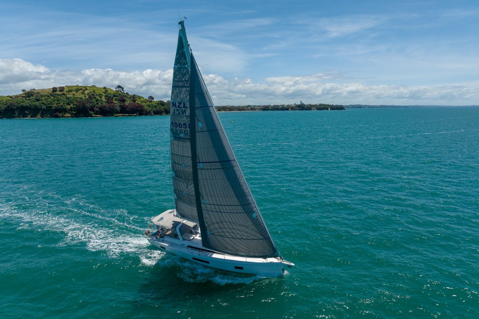 Beneteau Oceanis 51.1 5 exterior