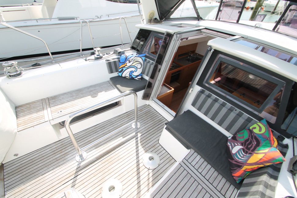 Beneteau Sense 43 7