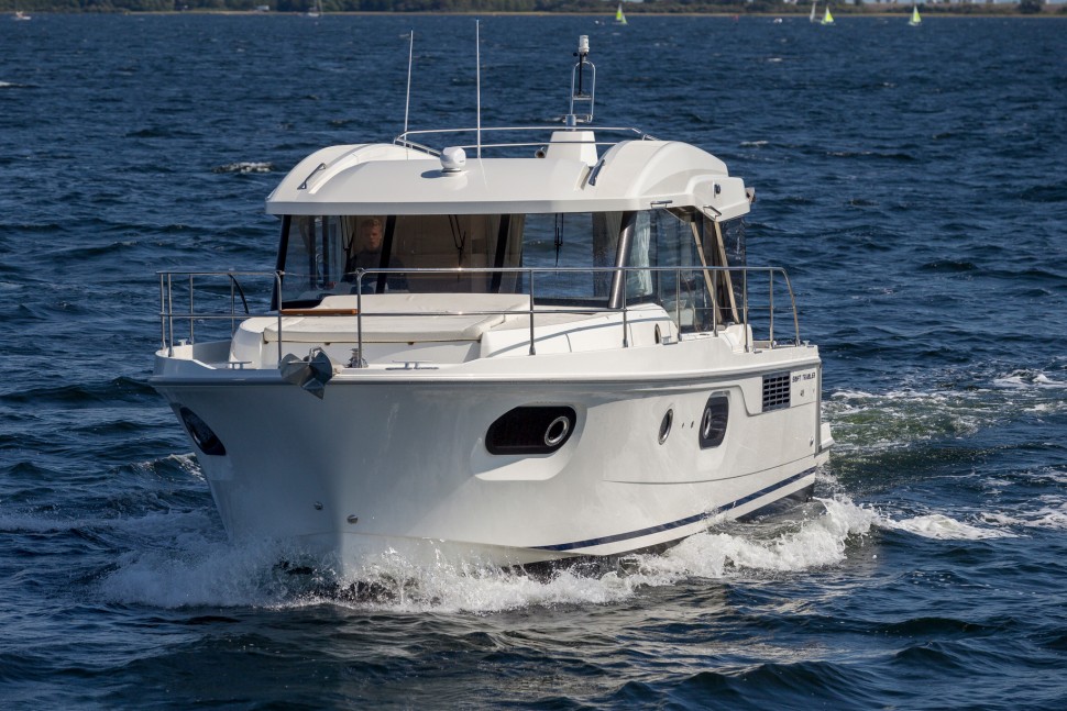 Beneteau Swift Trawler 41 Sedan 3