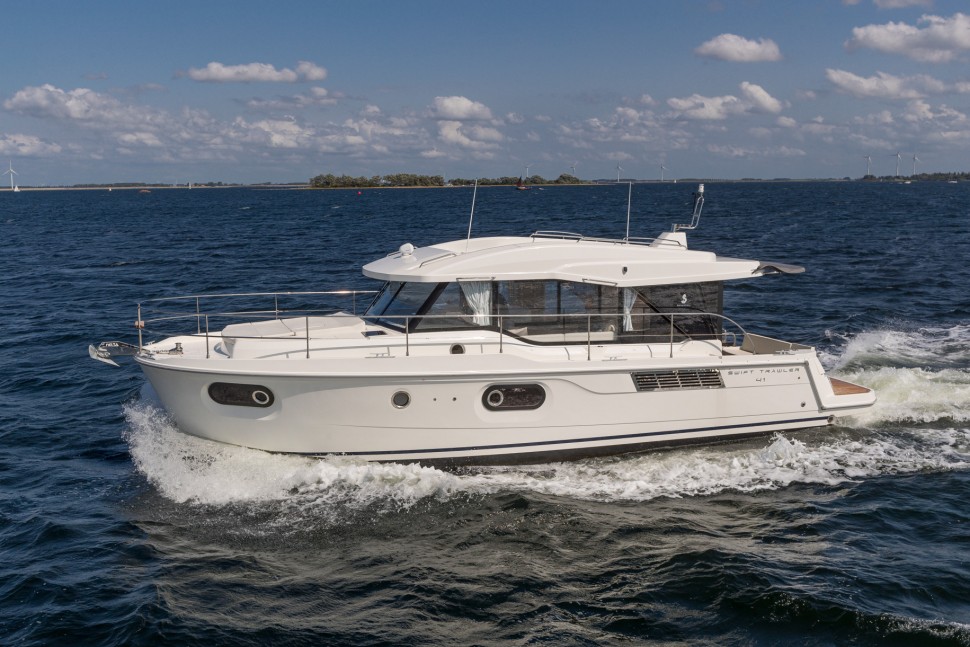 Beneteau Swift Trawler 41 Sedan 5