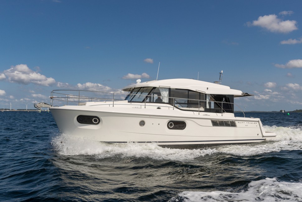 Beneteau Swift Trawler 41 Sedan 9