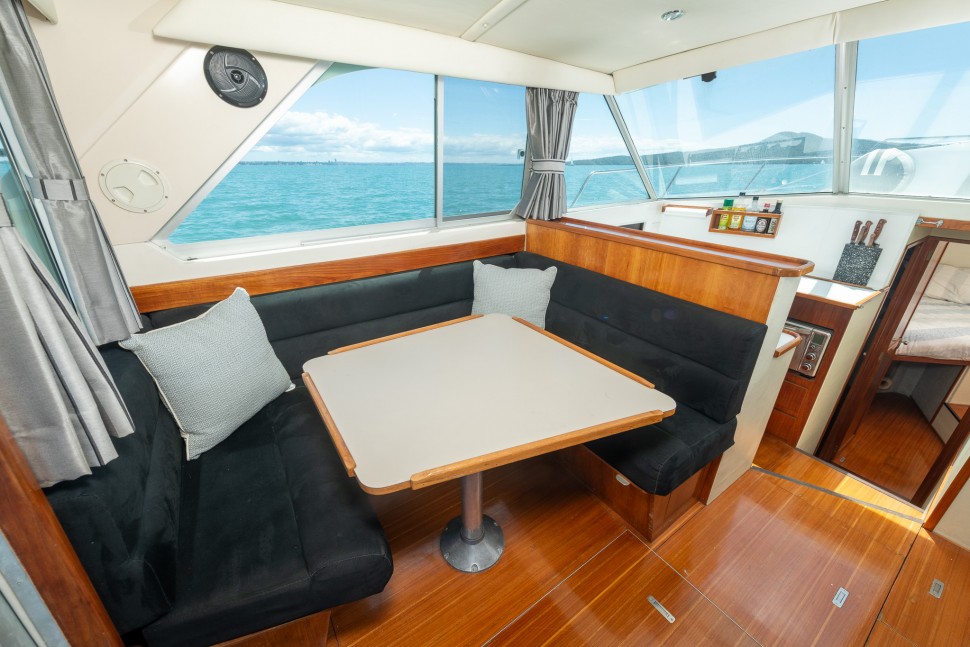 Bertram Caribbean 35 Pacific Tiger 013