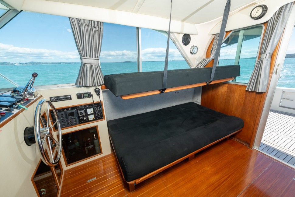 Bertram Caribbean 35 Pacific Tiger 014