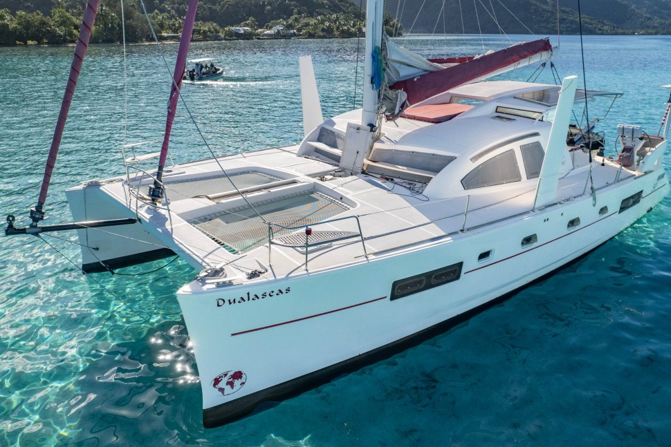 CATANA 50 OWNER 12