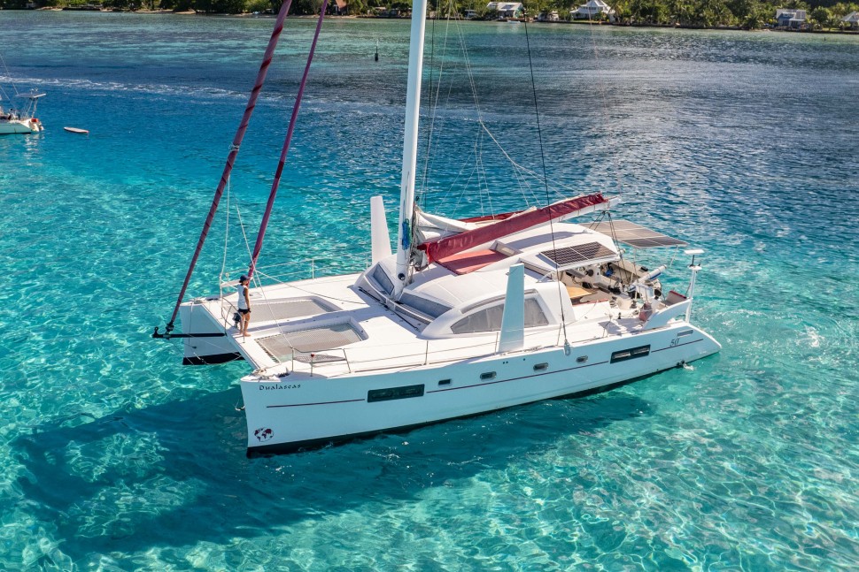 CATANA 50 OWNER 5