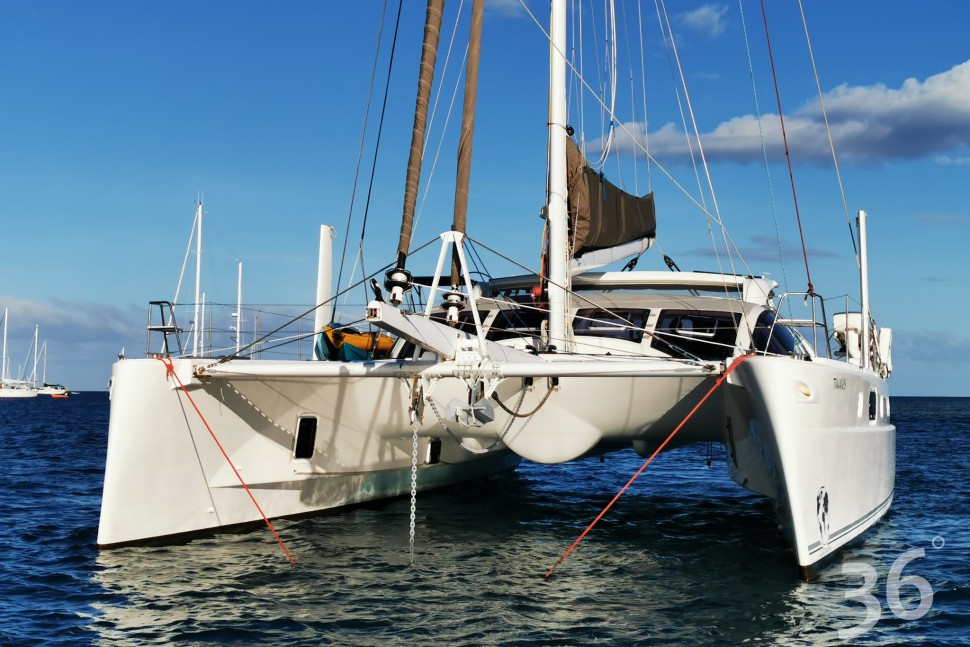 CATANA 582 37