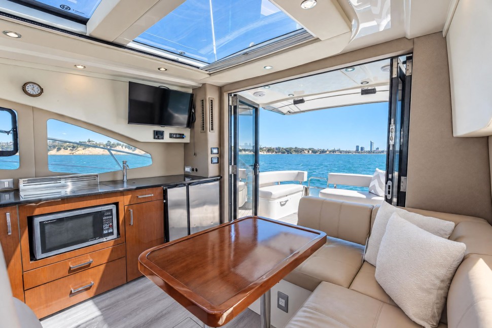 Carver 37 14 galley