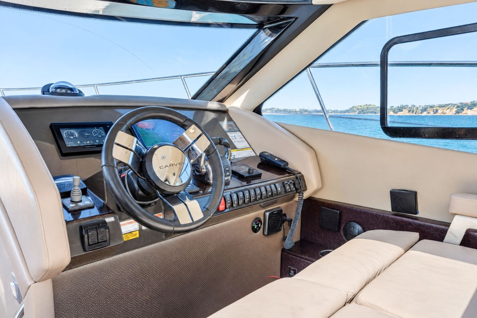 Carver 37 15 helm