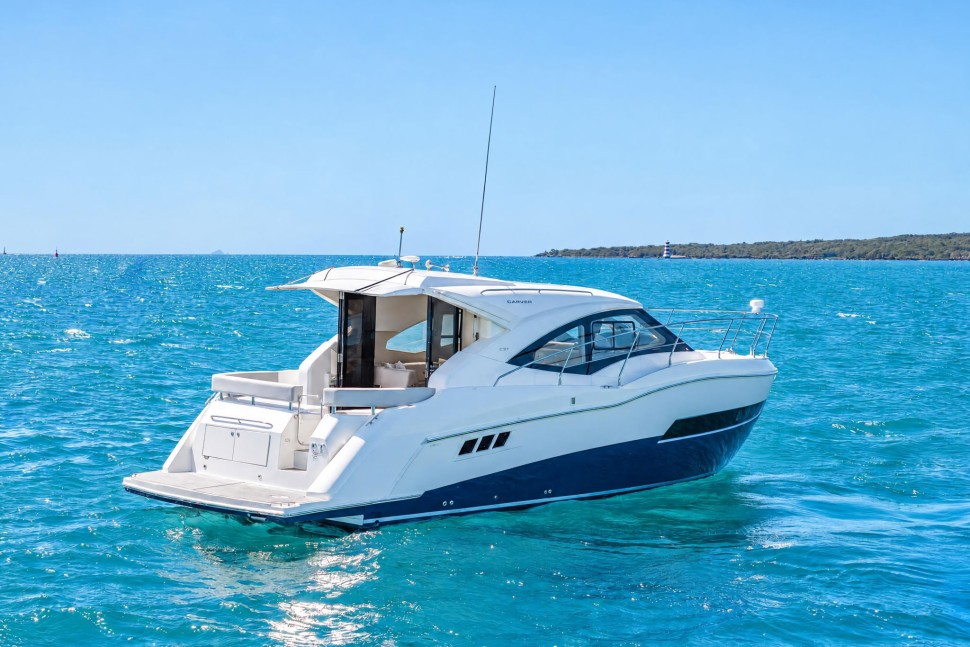 Carver 37 7 exterior starboard aft