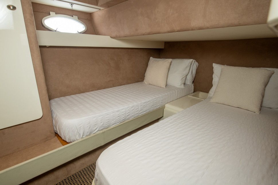 Comar 52 Salute 16 Port Cabin
