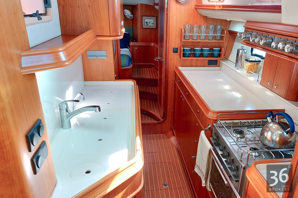 Discovery Yachts 55 17