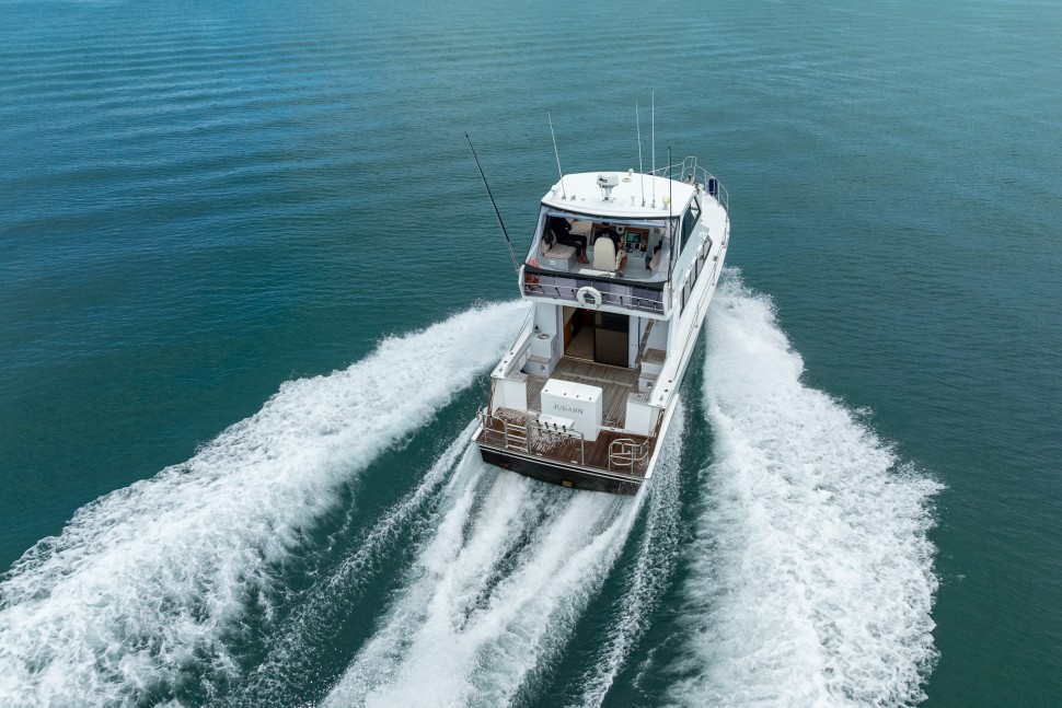 Don Senior 13.8 Judahn 05 exterior