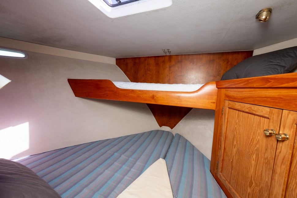 Don Senior 13.8 Judahn 17 cabin