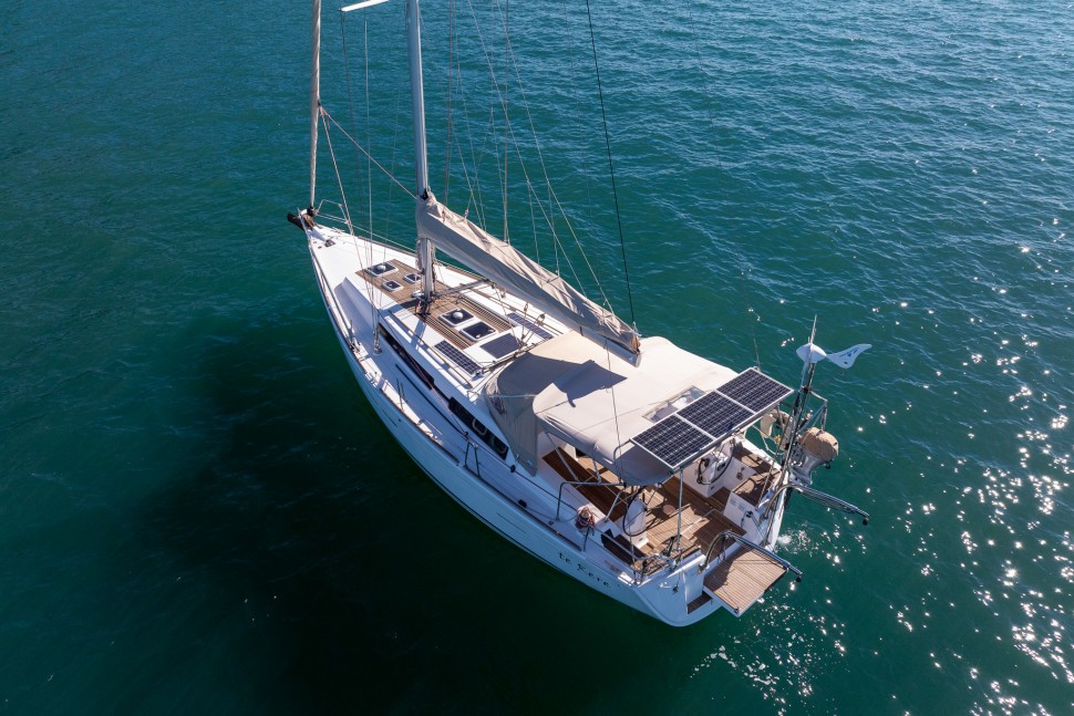 Dufour 405 GL Te Rere 04 exterior
