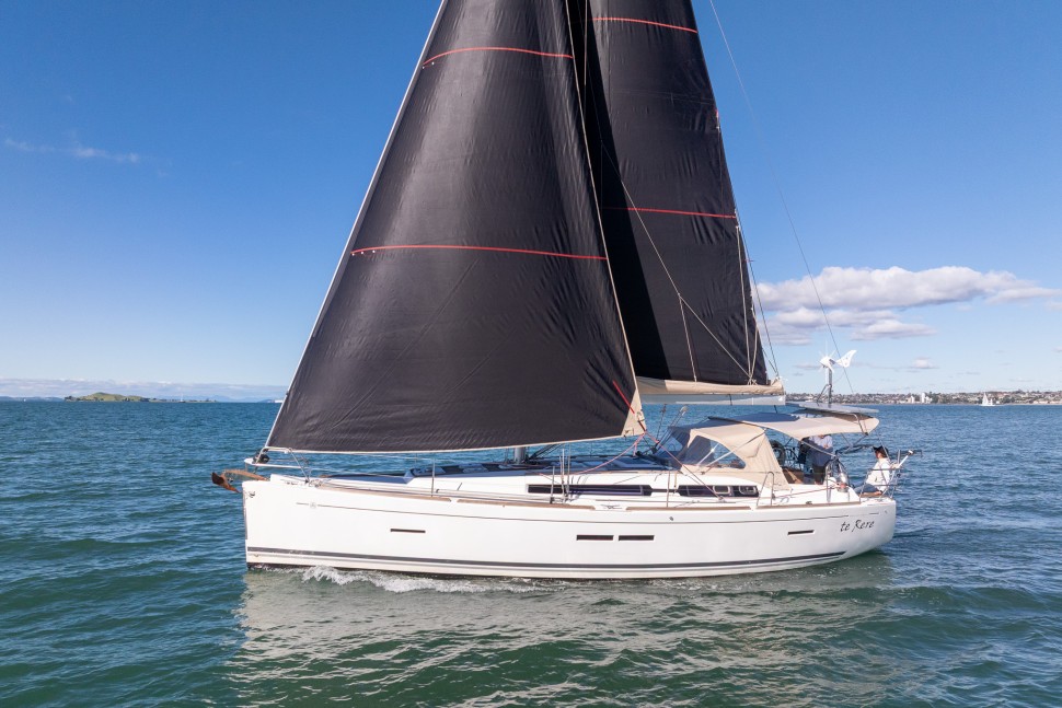 Dufour 405 GL Te Rere 07 exterior sails
