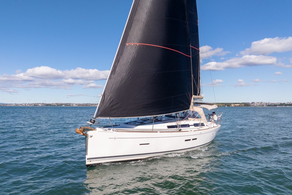 Dufour 405 GL Te Rere 08 exterior sails