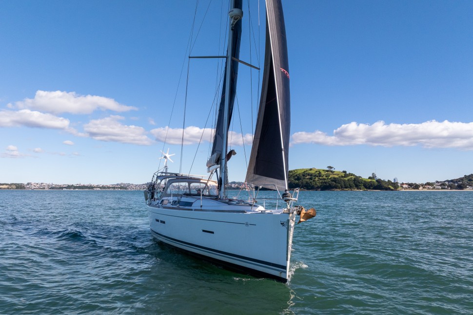 Dufour 405 GL Te Rere 09 exteriorn sails