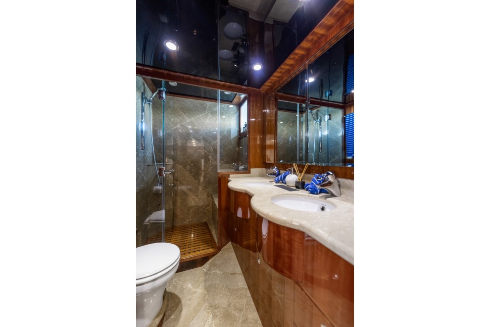 Dyna Laguna 77 Tawaki 18 head