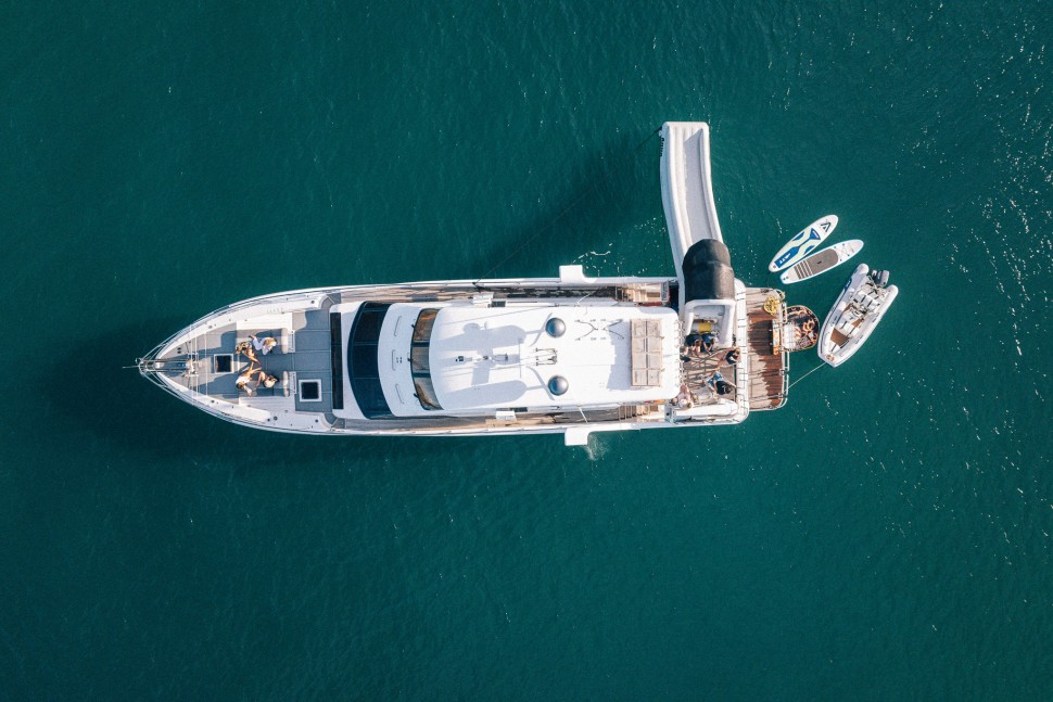 Dyna Laguna 77 Tawaki 2 exterior overview