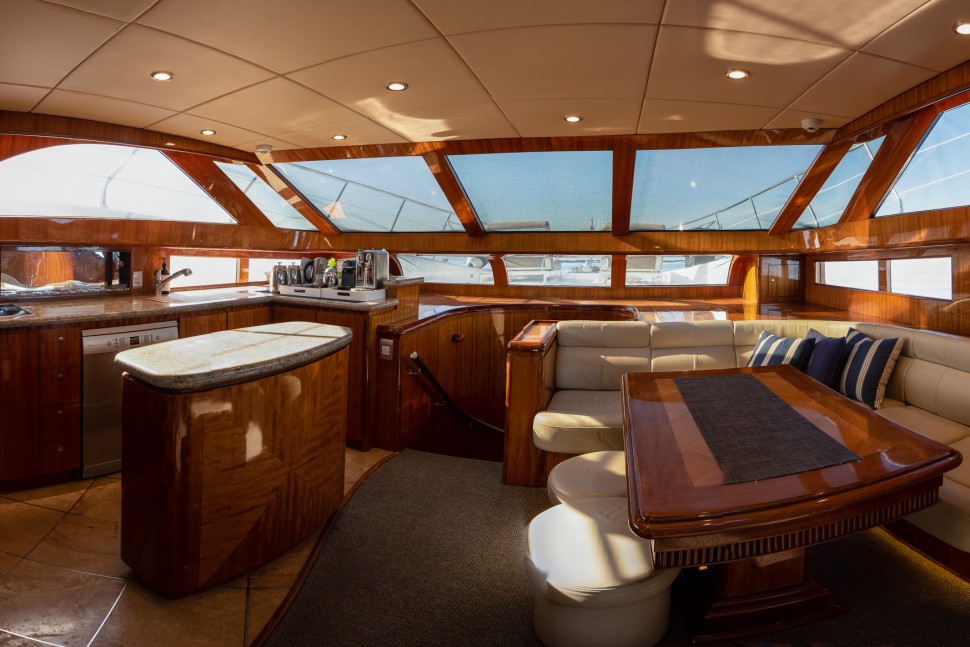 Dyna Laguna 77 Tawaki 8 interior saloon galley