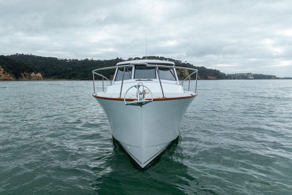 Edlin 1020 Wairoa 6 Exterior Bow2