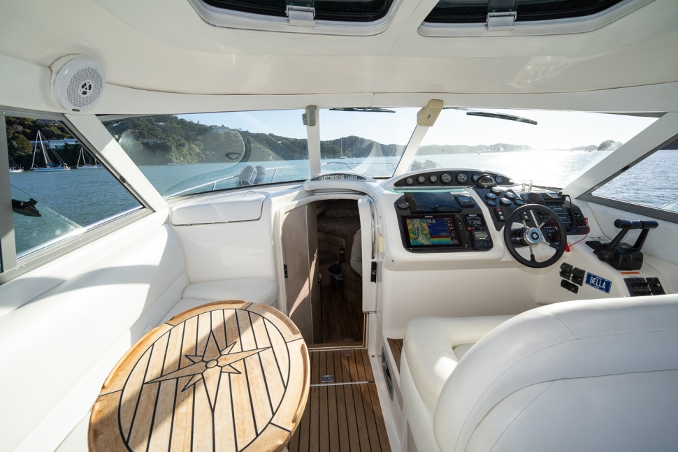 Genesis 360 Targa 12