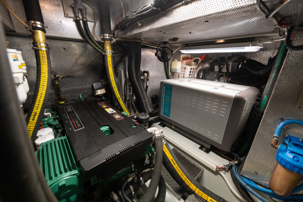 HALLBERG RASSY 54319