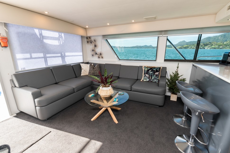 HATTERAS 65 117