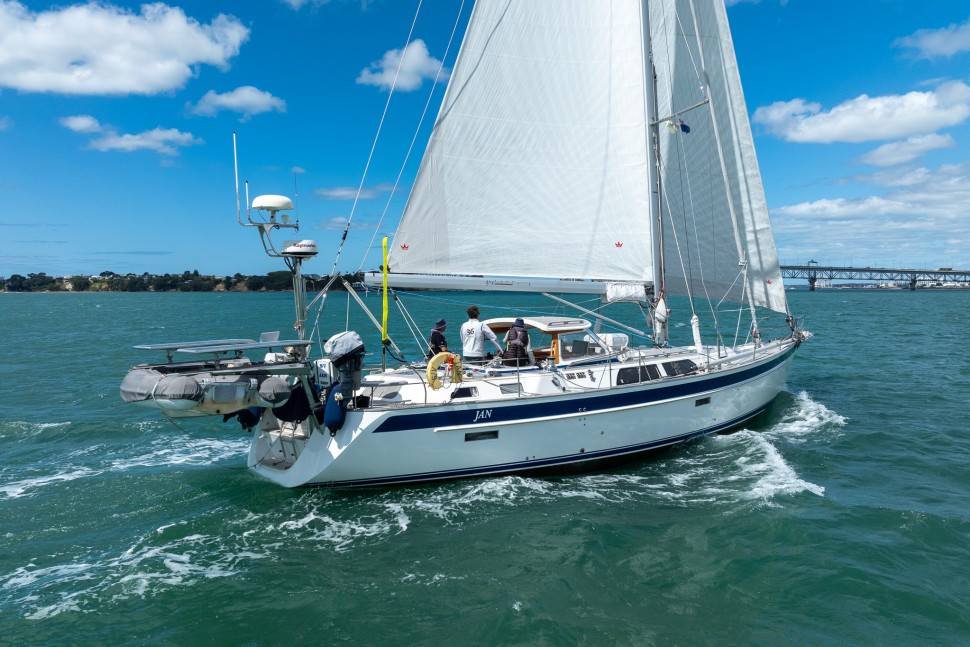 Hallberg Rassy 48 10