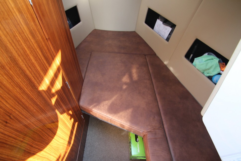 Herley 15 Fwd cabin2