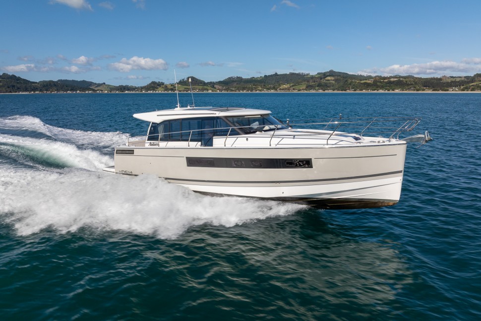 Jeanneau NC14 1 3