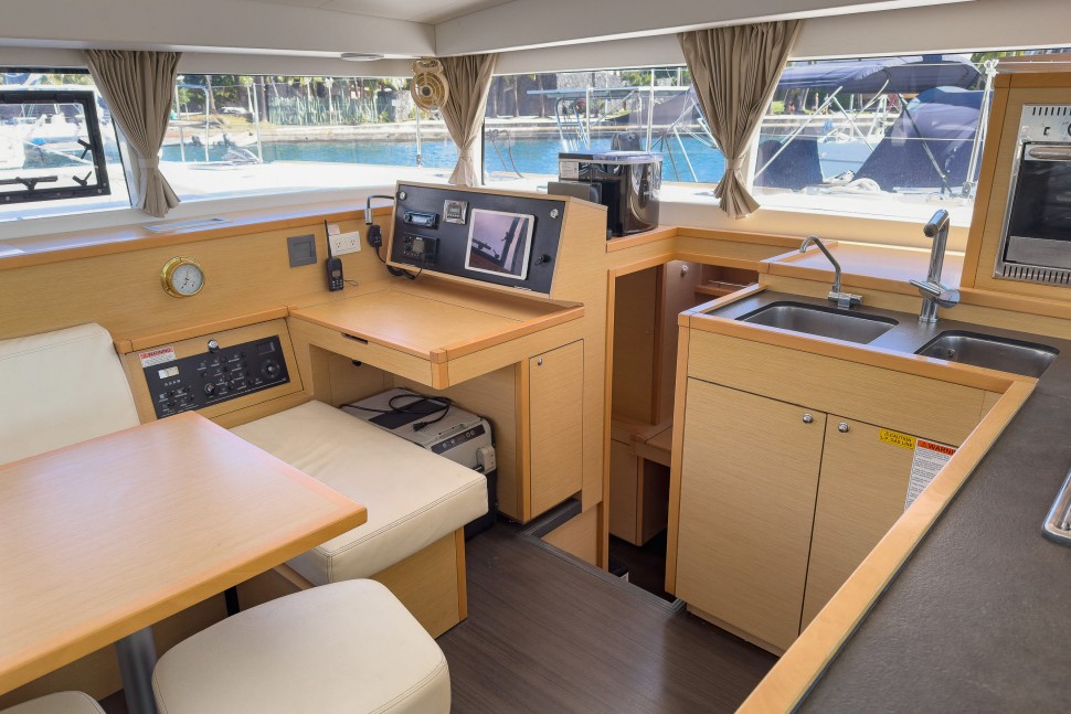 LAGOON 400 106