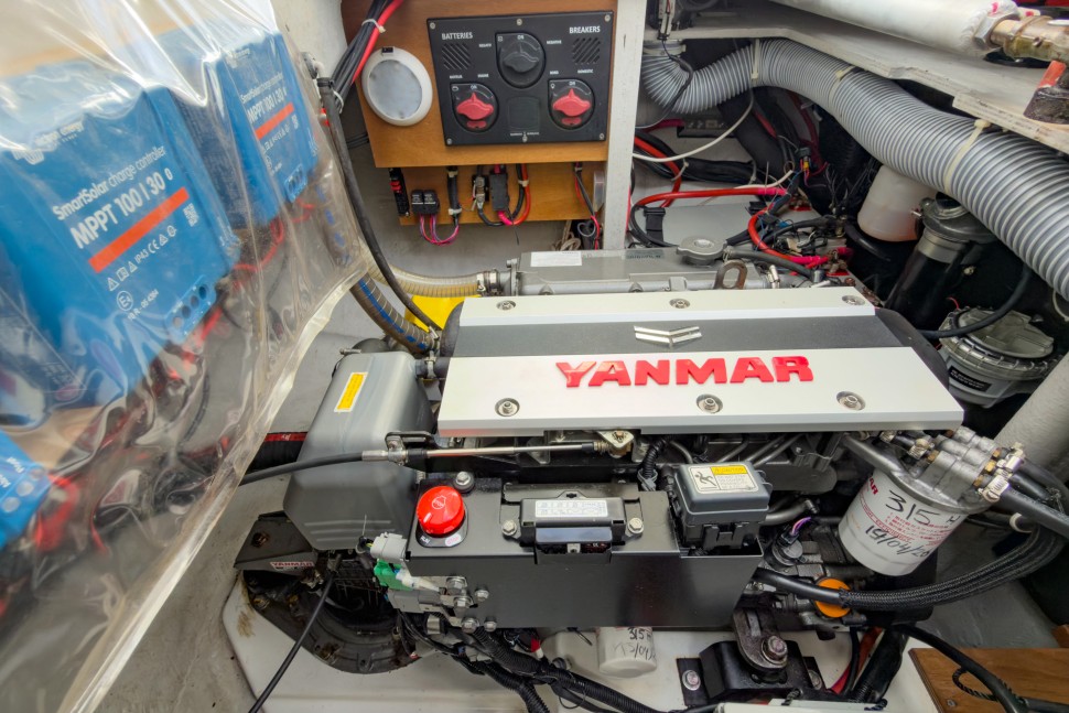 LAGOON 42 OWNER 3 CABINS 43