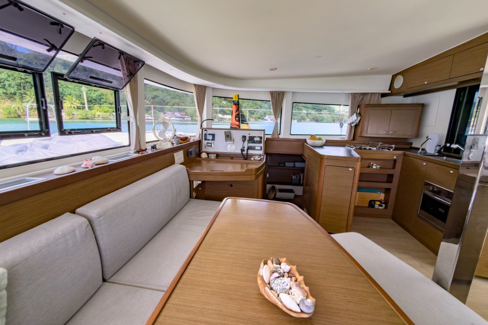 LAGOON 42 OWNER 3CABINS 32