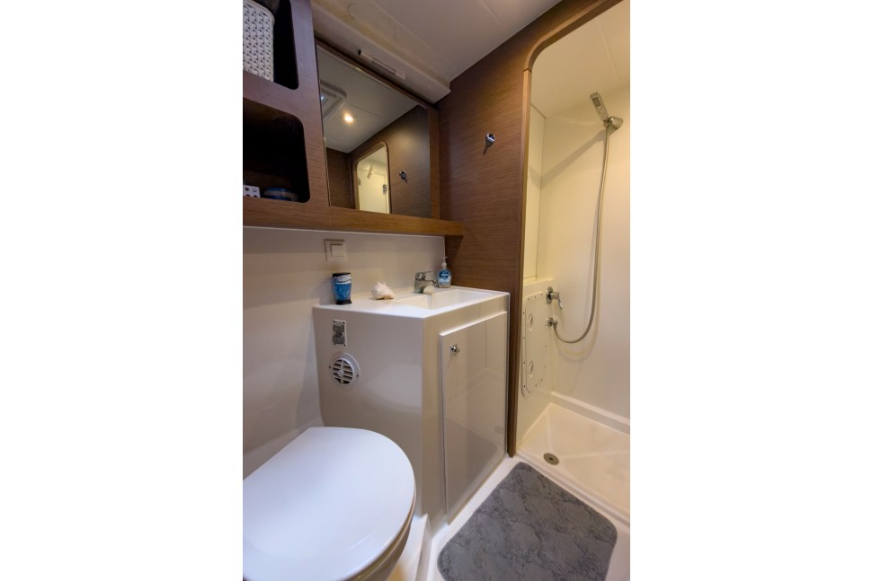 LAGOON 42 OWNER 3CABINS 51