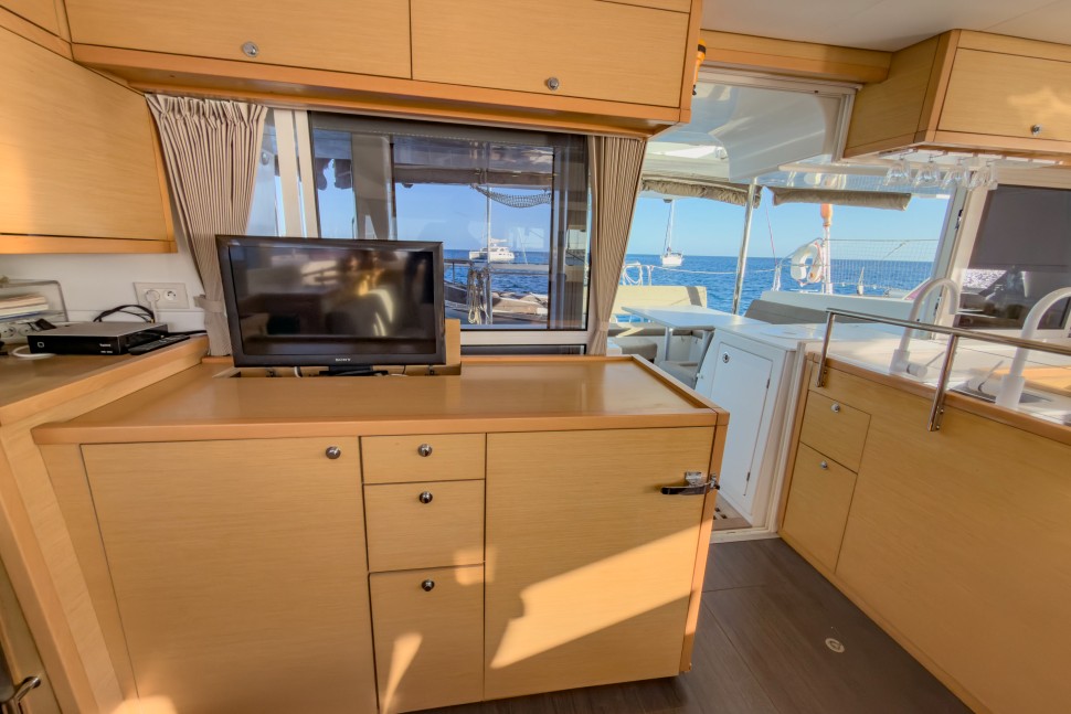 LAGOON 450F 30
