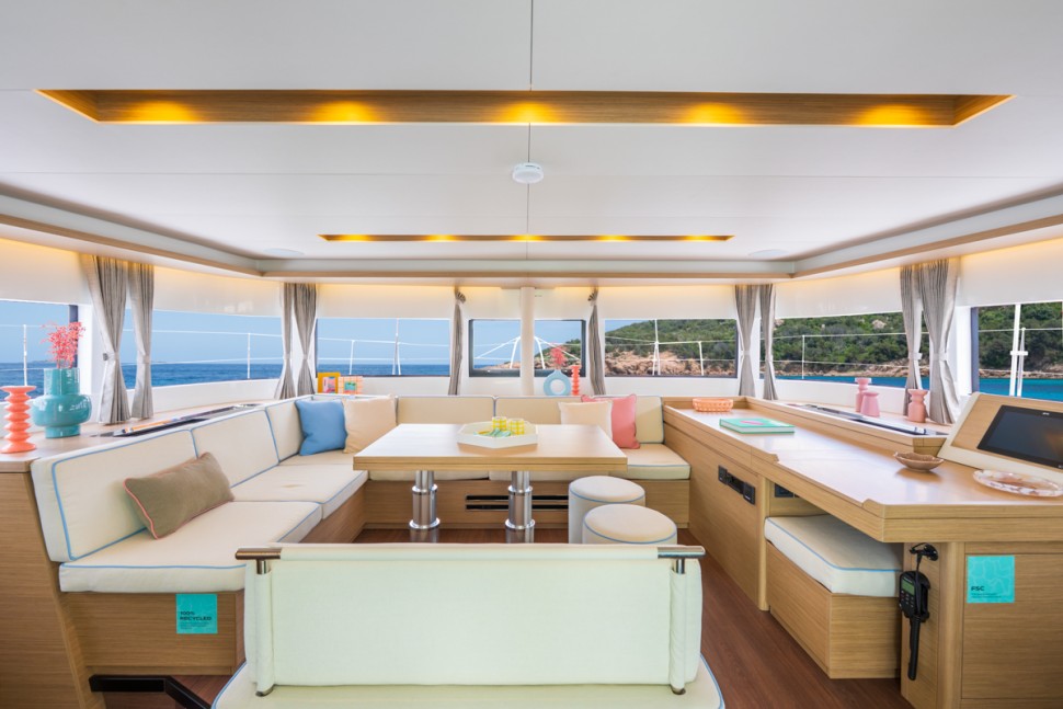LAGOON 51 ICONIC 12