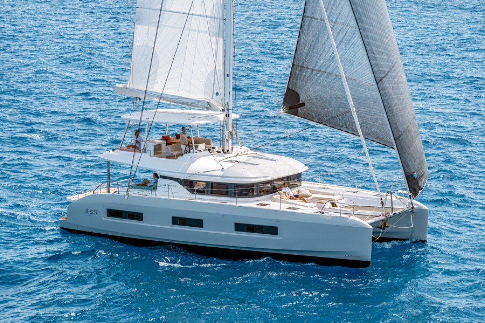 LAGOON 55 T20 1