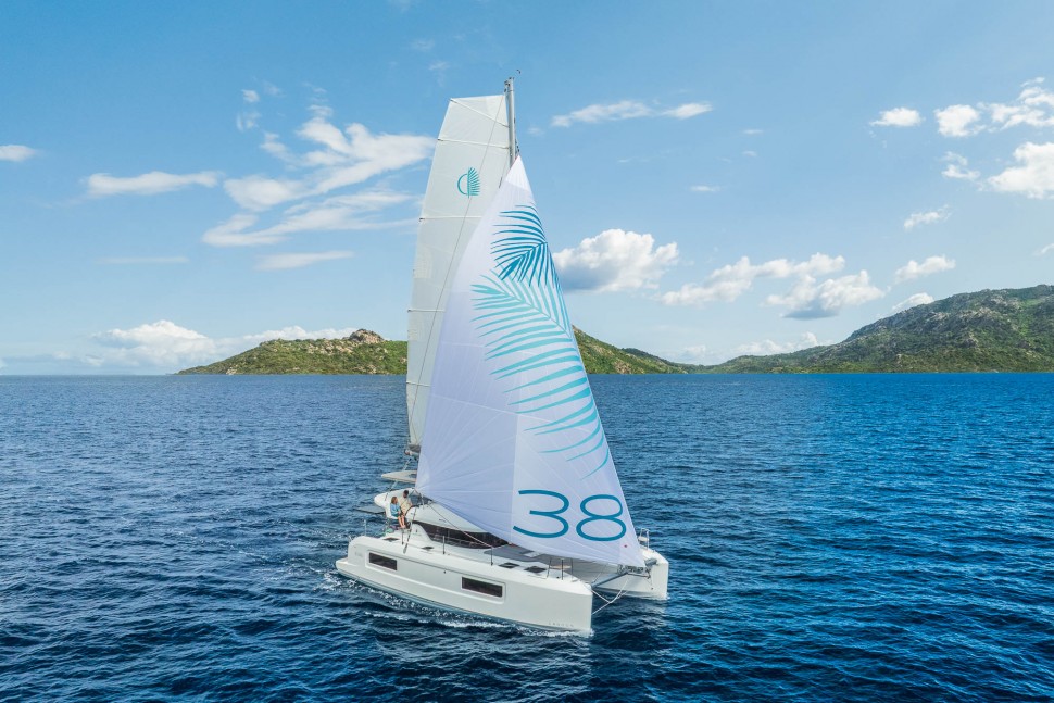 Lagoon 38 6