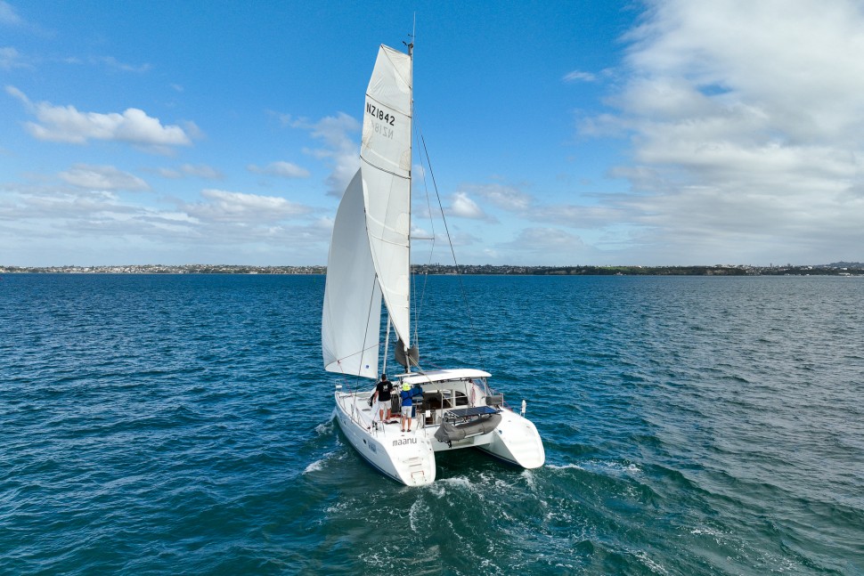 Lagoon 380 205