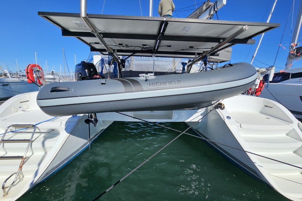 Lagoon 380 208 stern