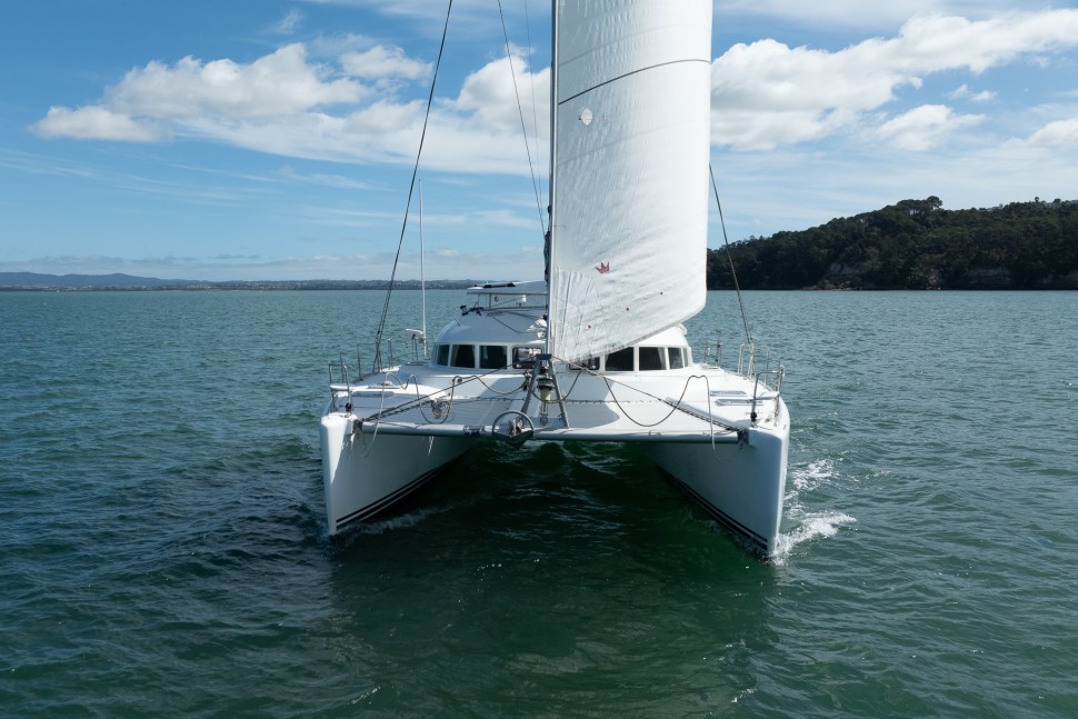 Lagoon 410 s2 23