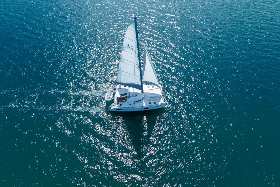 Lagoon 410 s2 9
