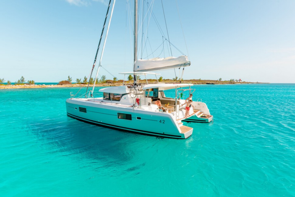Lagoon 42 10