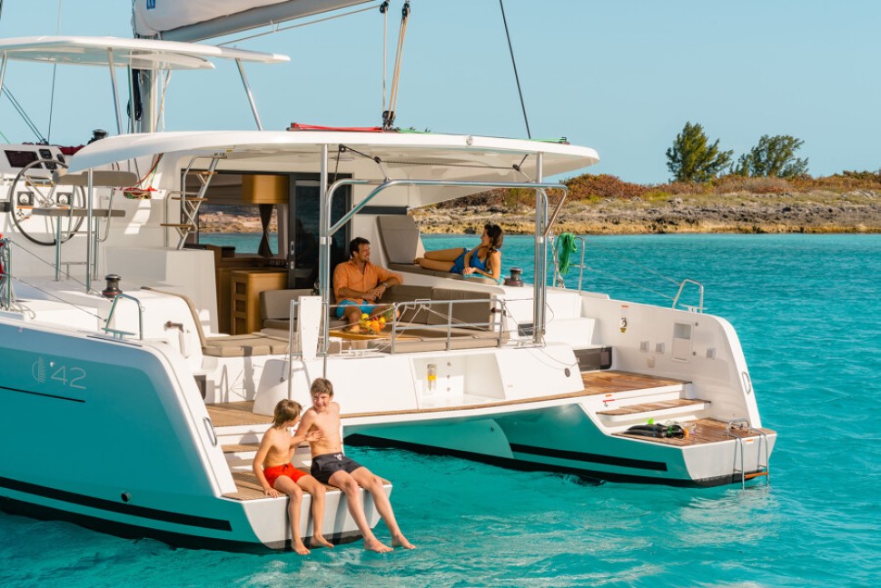 Lagoon 42 anchor 11