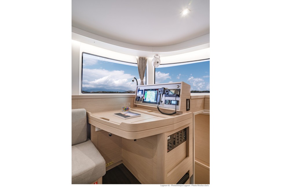 Lagoon 42 interior 16