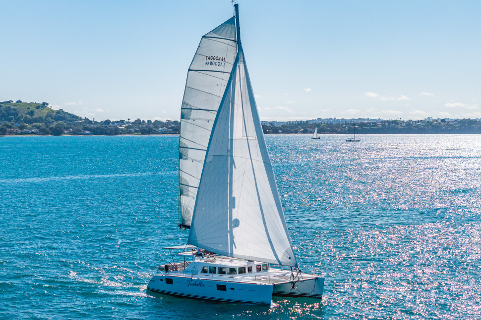 Lagoon 440 01 Exterior Isabella