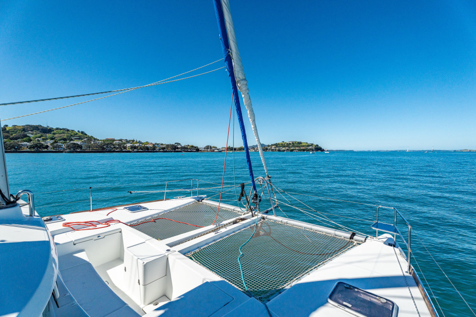 Lagoon 440 12 Foredeck Isabella