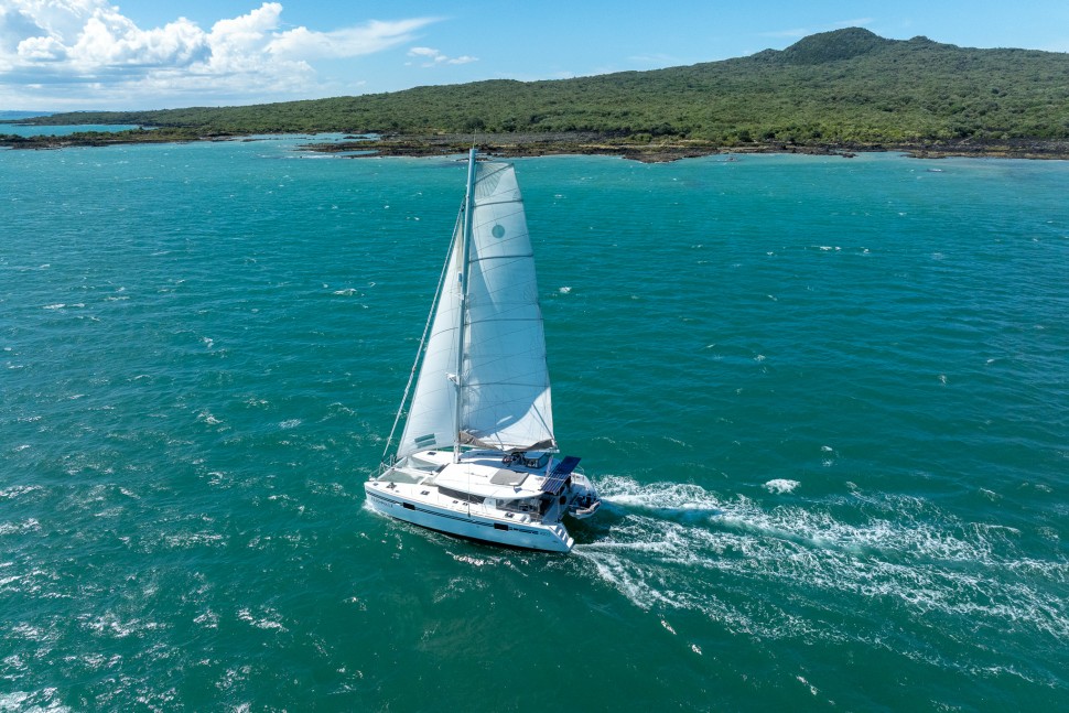 Lagoon 450S 05 Exterior