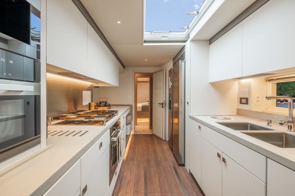 Lagoon Eighty2 Interior 15